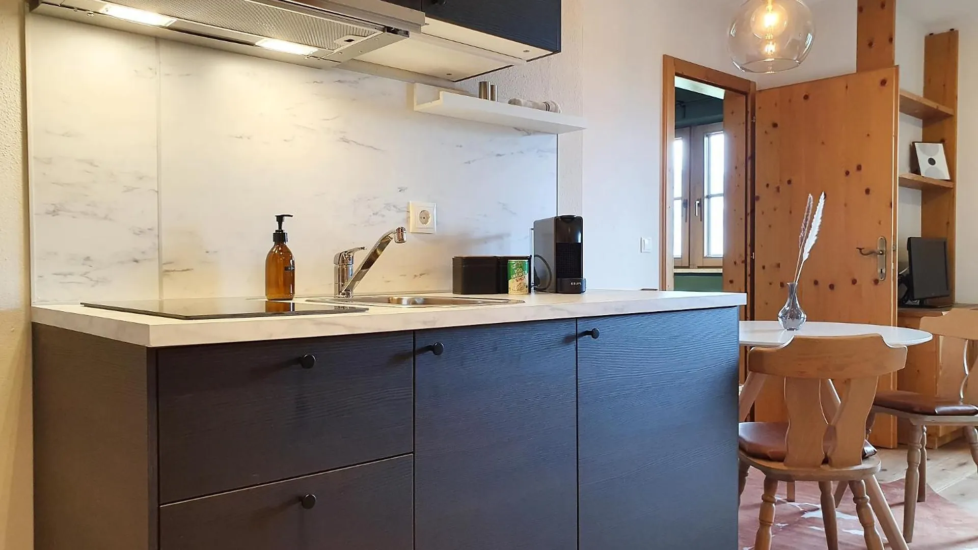 Alpenflair Apartment Mit Balkon - Inkl Parkplatz #5 Innsbruck